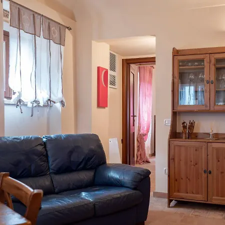 Apartment In Villagrande With Pool & Garden * Mombaroccio